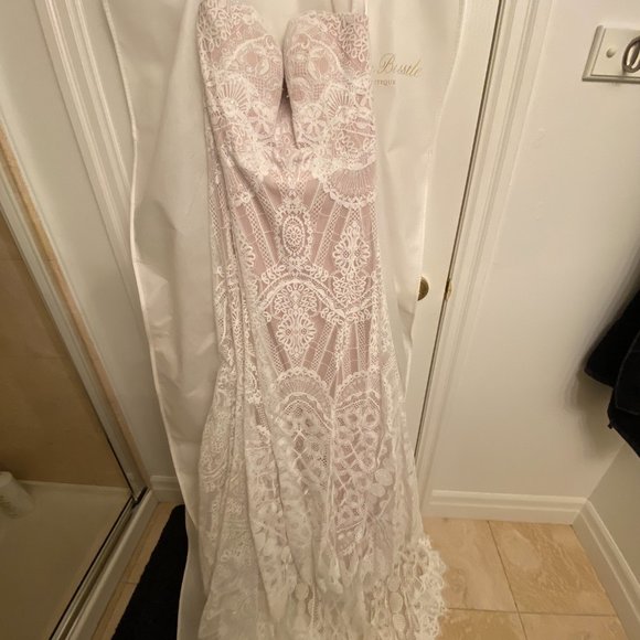 BRAND NEW (Unaltered) Willowby Cadah Wedding Gown - Picture 6 of 12